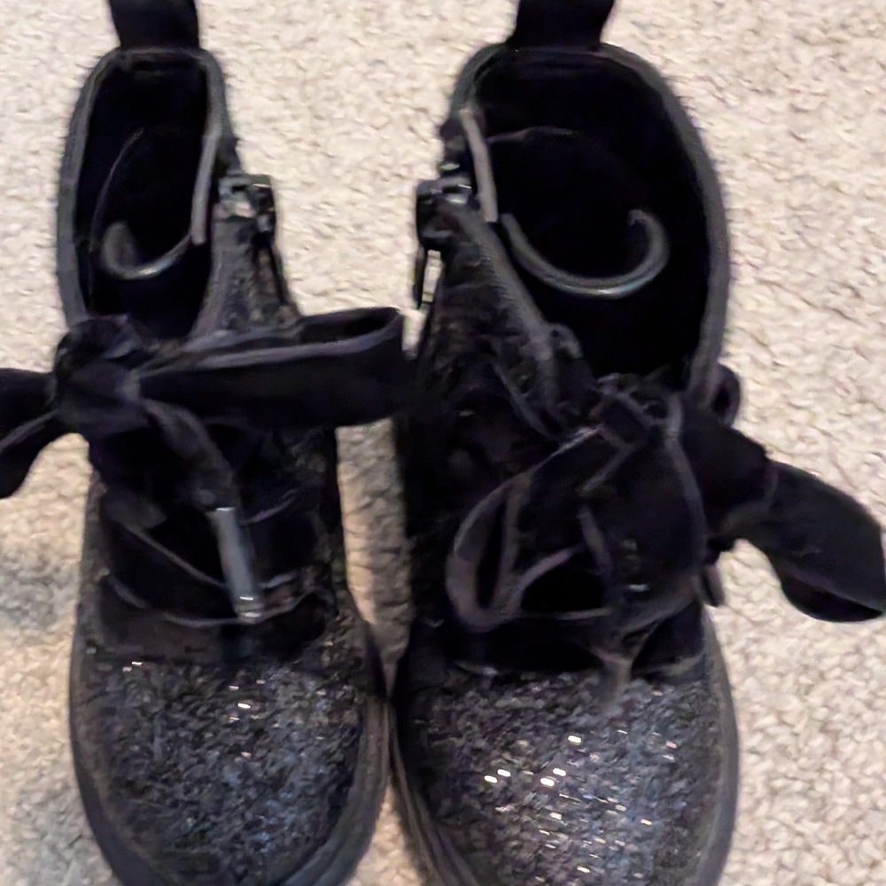 3 For $18 Cat & Jack Glittery Black Kids Boots - Picture 5 of 11
